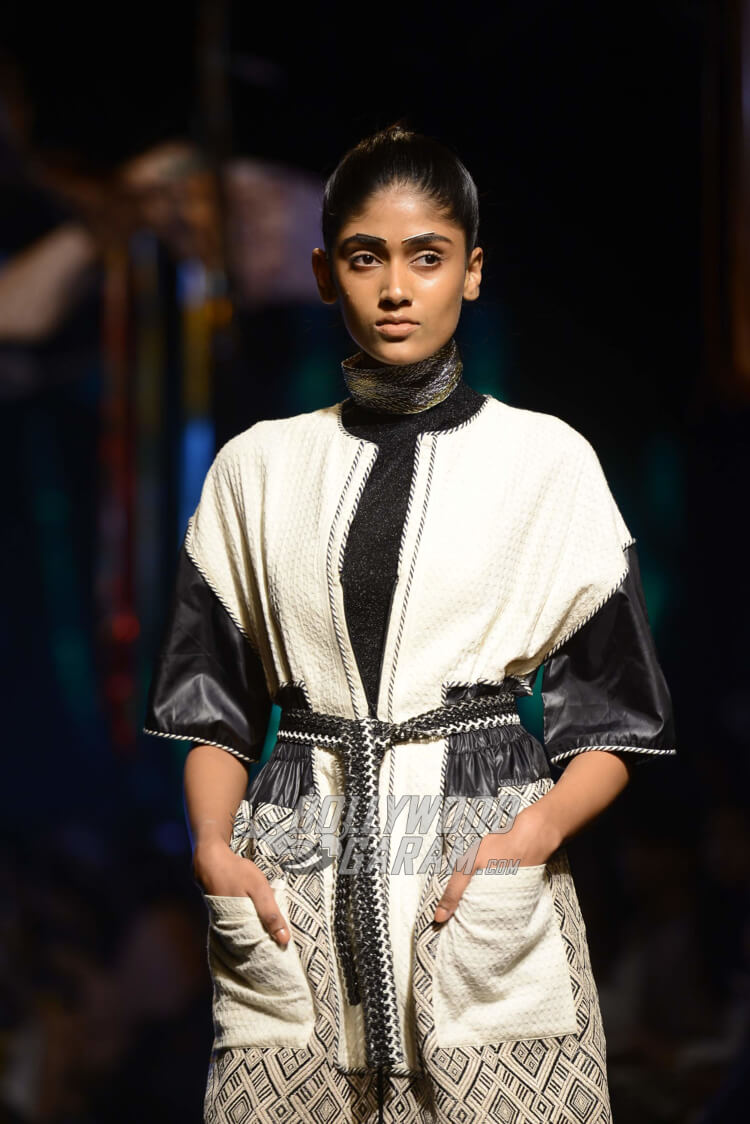 Amit-Aggarwal-Collection-Lakme-Fashion-Week-2017-21