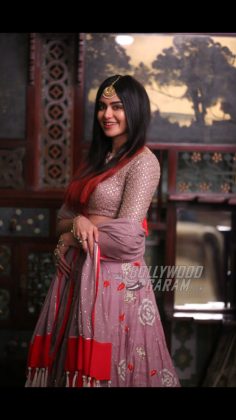 Adah-Sharma-Falanuma-Palace-2 (1)