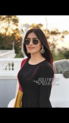 Adah-Sharma-Falanuma-Palace-3