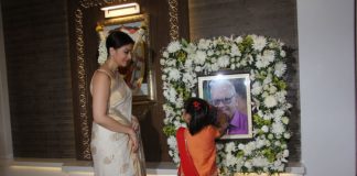 Aishwarya Rai Bachchan's father's thirteenth day prayer meeting