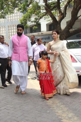 Aishwarya Rai Bachchan's father's thirteenth day prayer meeting